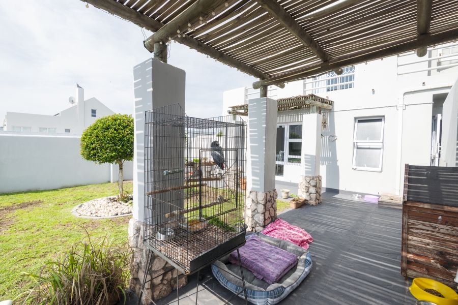 5 Bedroom Property for Sale in Laguna Western Cape